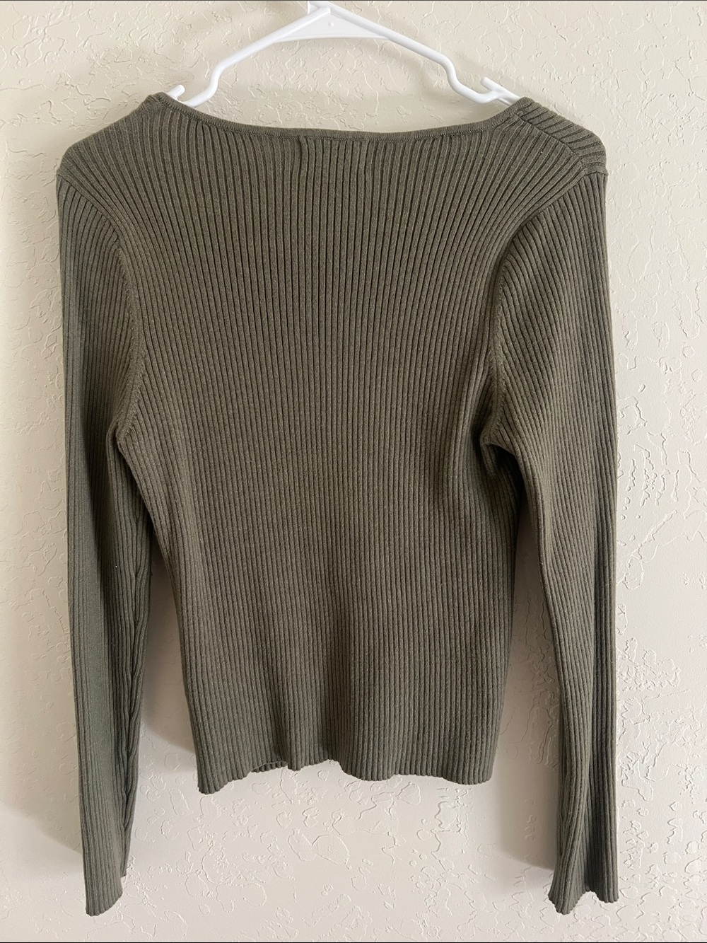 Old Navy Olive Ribbed Sweetheart Long-Sleeve Top - Picture 4 of 4